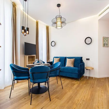 Live Like Real Parisians In The Heart Of * Paris